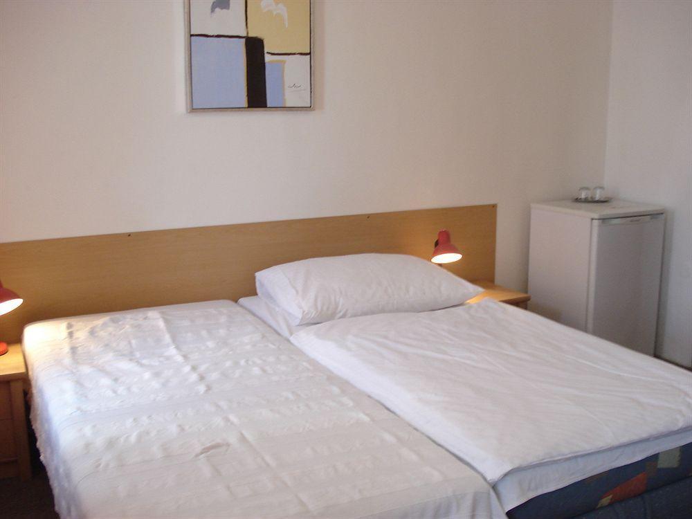 Pension Unie Prague Exterior photo